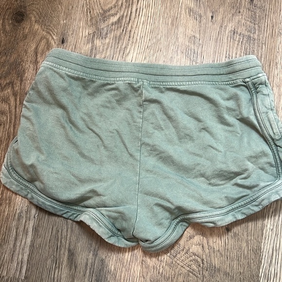 Soft Casual Aerie Shorts - Picture 2 of 2